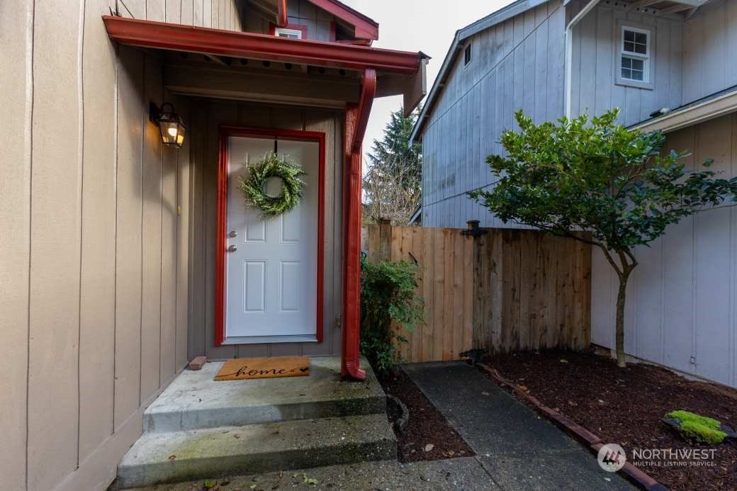 Property Photo:  608  Malibu Drive SE  WA 98503 