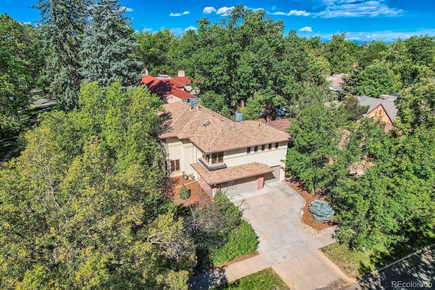 Property Photo: 5635 E 17th Avenue Parkway CO 80220