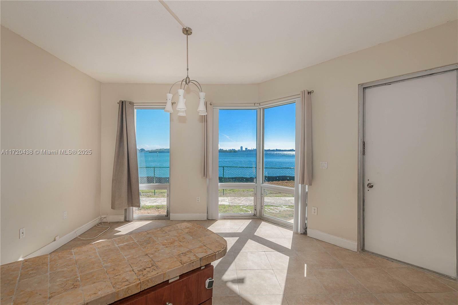 Property Photo:  11111 Biscayne Blvd 1D  FL 33181 