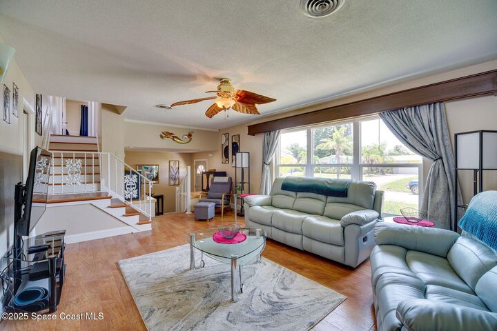Property Photo:  120 Anona Place  FL 32937 