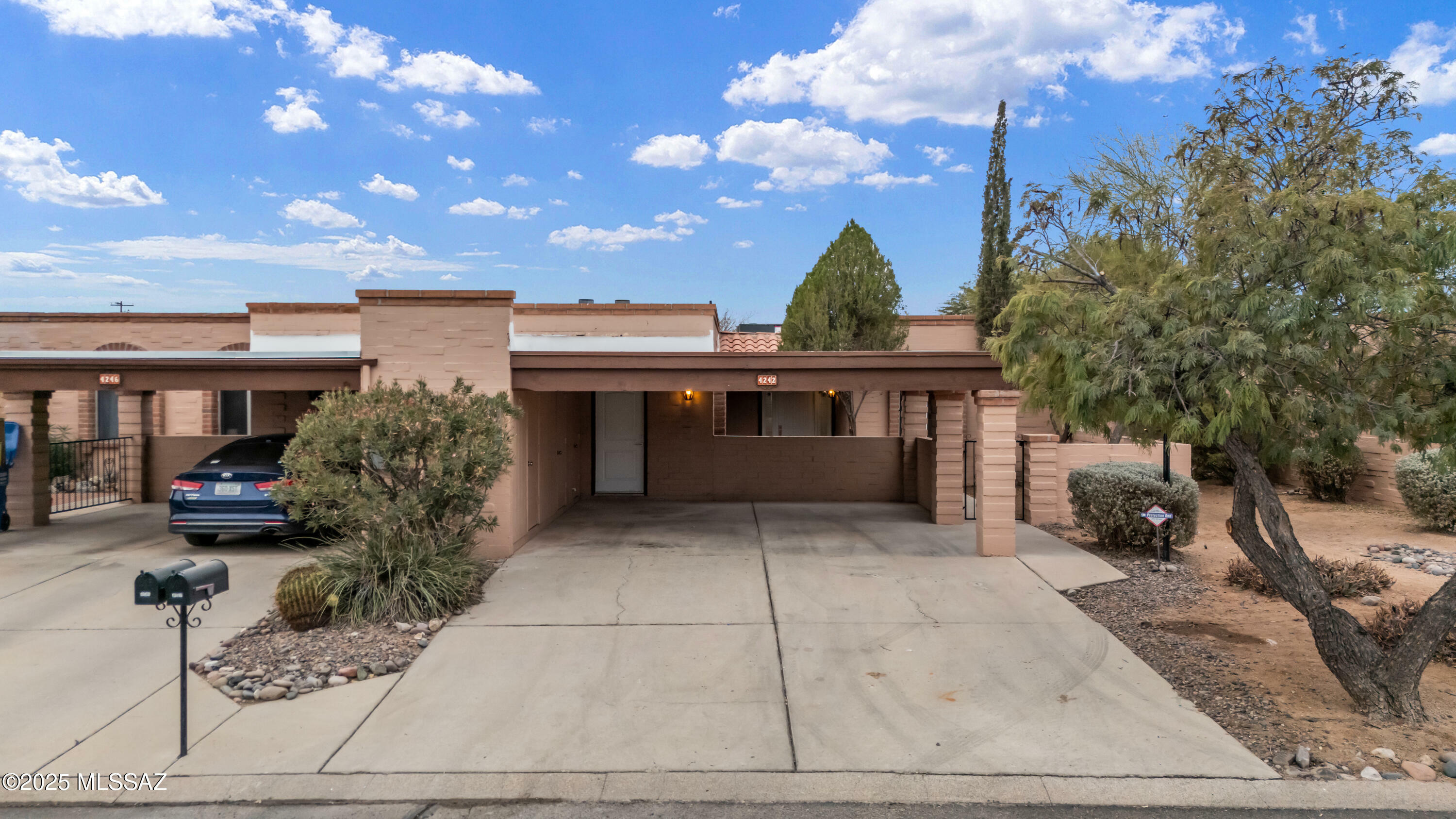 Property Photo:  4242 E Presidio Road  AZ 85712 