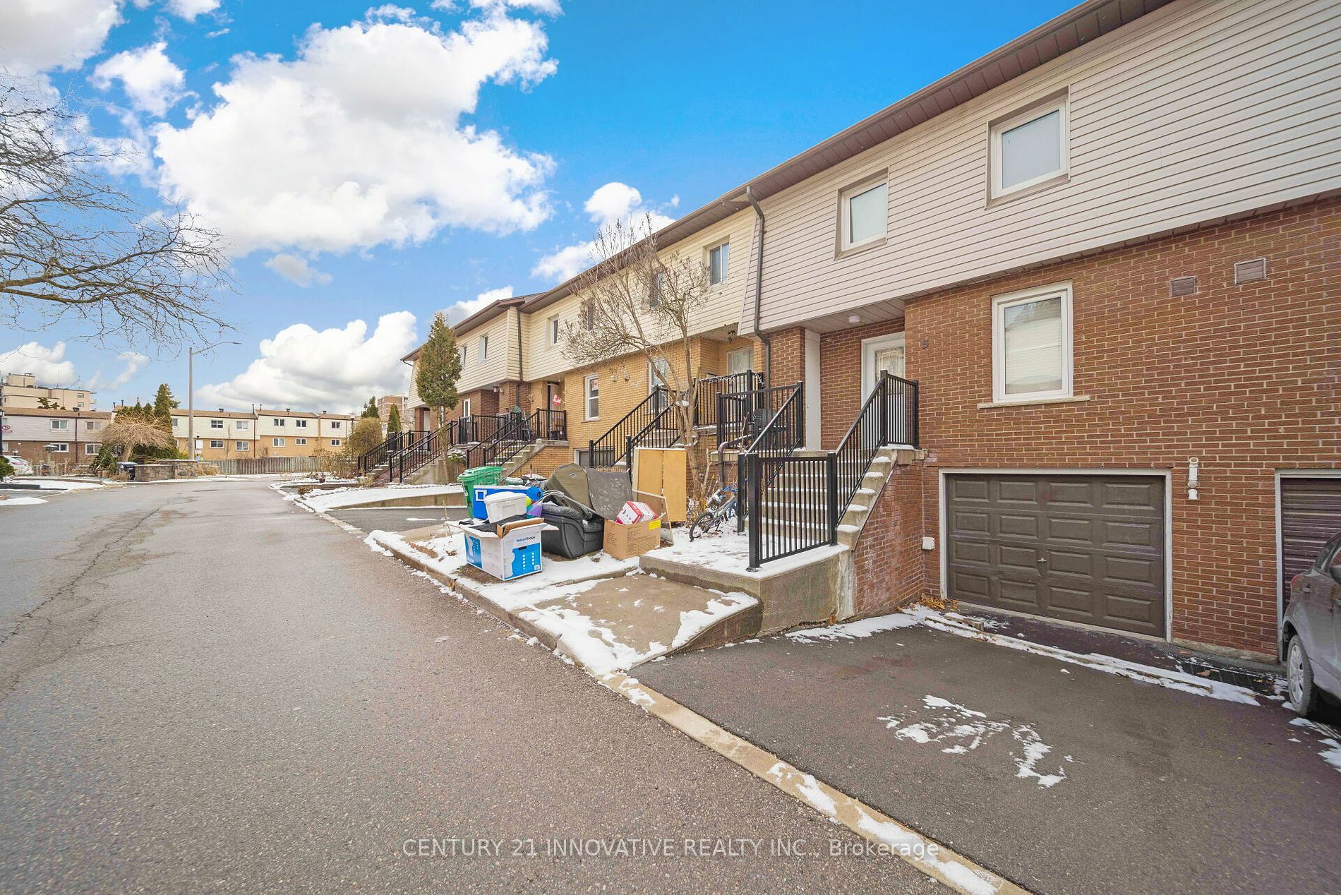 3175 Kirwin Ave 5  Mississauga ON L5A 3M4 photo