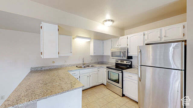 Property Photo:  1685 N Hickory Ln W  UT 84604 