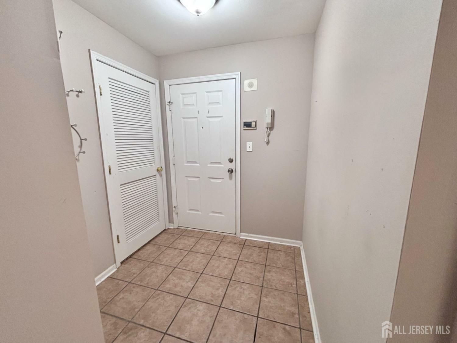 Property Photo:  1203 Stoneridge Circle  NJ 08828 