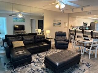 Property Photo: 895 Santa Rosa Boulevard Apt 510 FL 32548