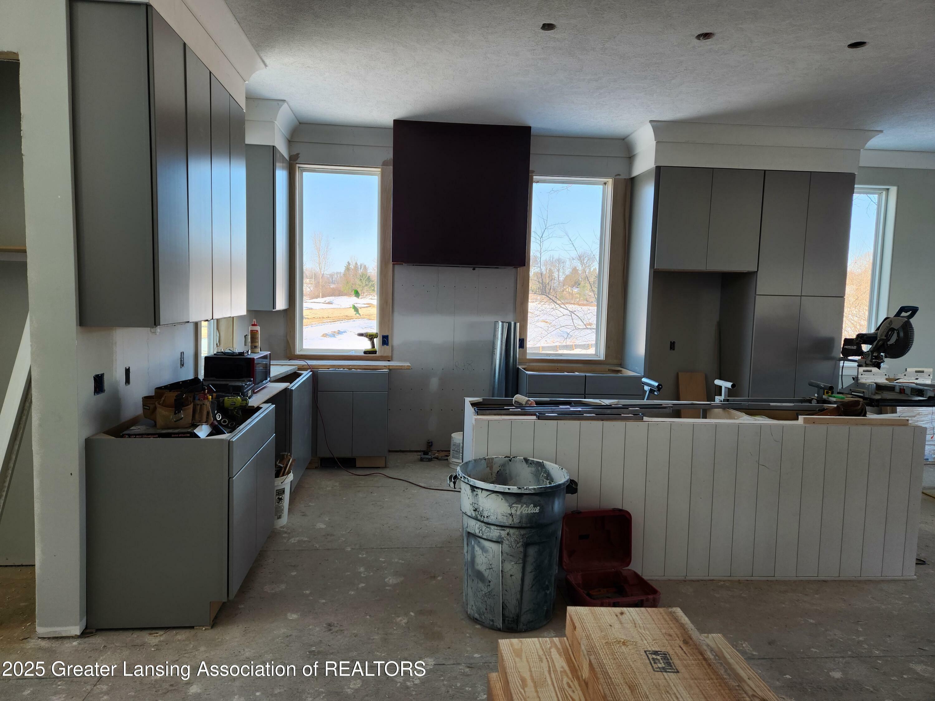 Property Photo: 16925 Willowbrook Drive MI 48840