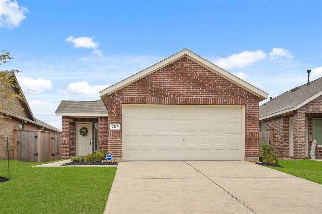 Property Photo:  7315 Gorrion Drive  TX 77493 