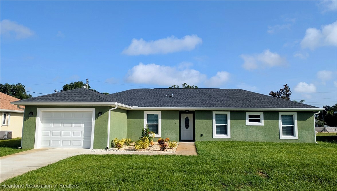 5517 N Huckleberry Lake Drive  Sebring FL 33875 photo