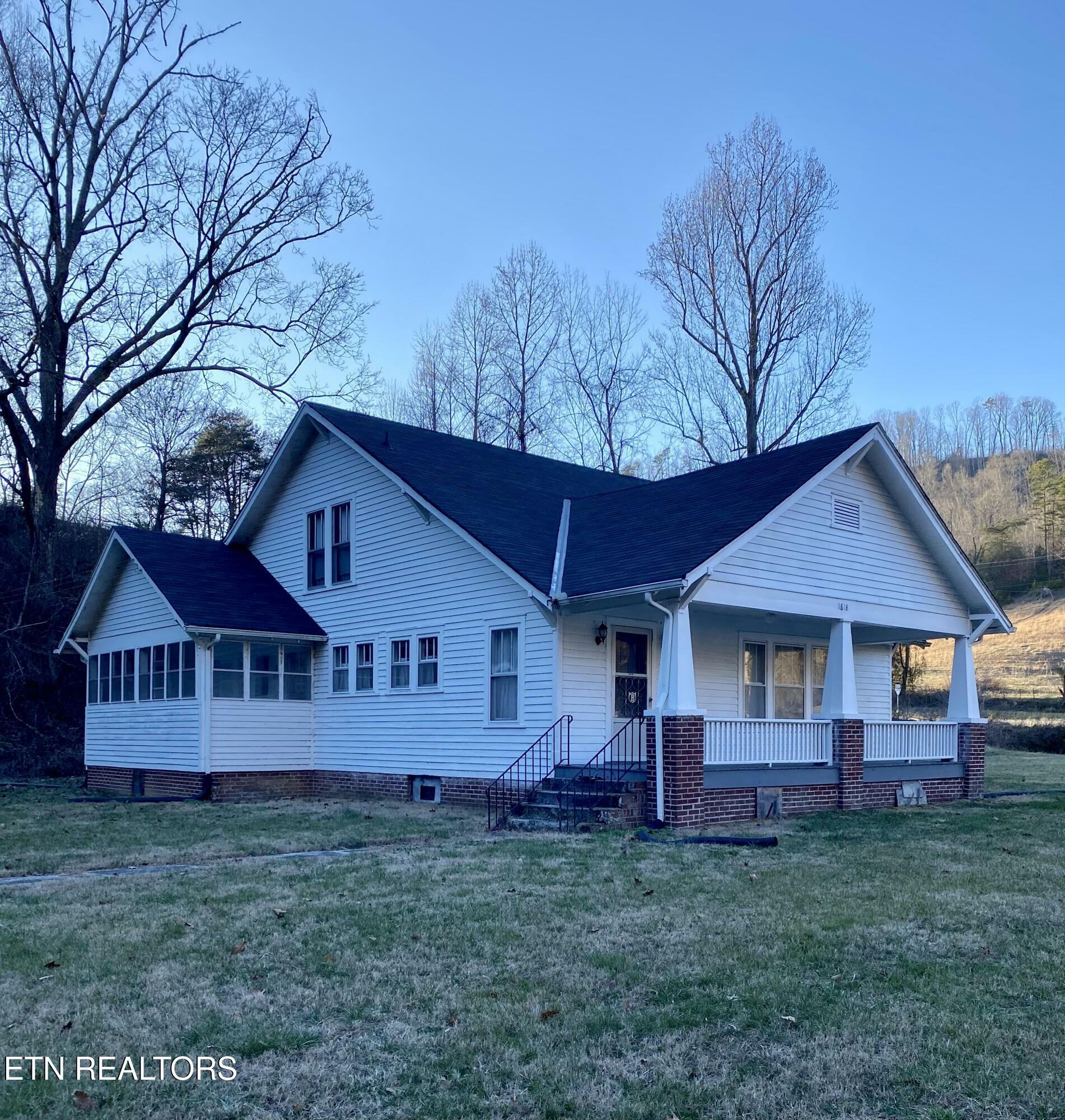 Property Photo:  1818 Hwy 61  TN 37779 