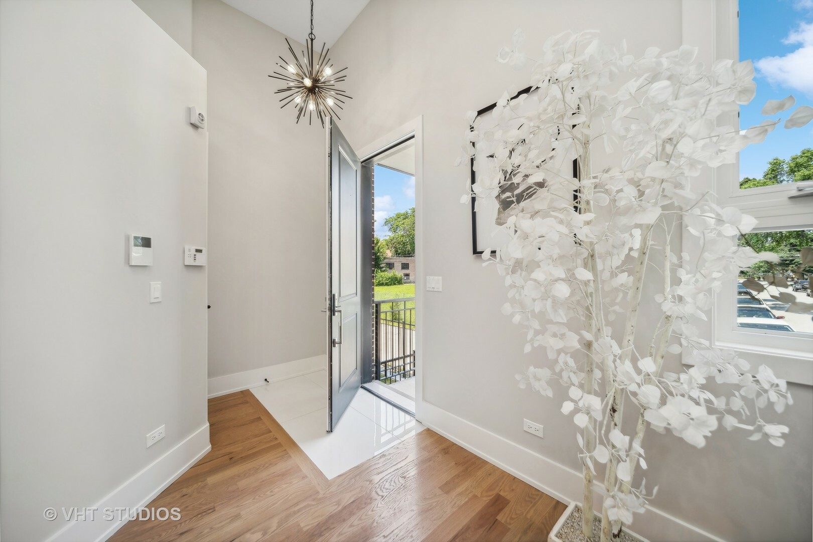 Property Photo: 4336 S Vernon Avenue IL 60653