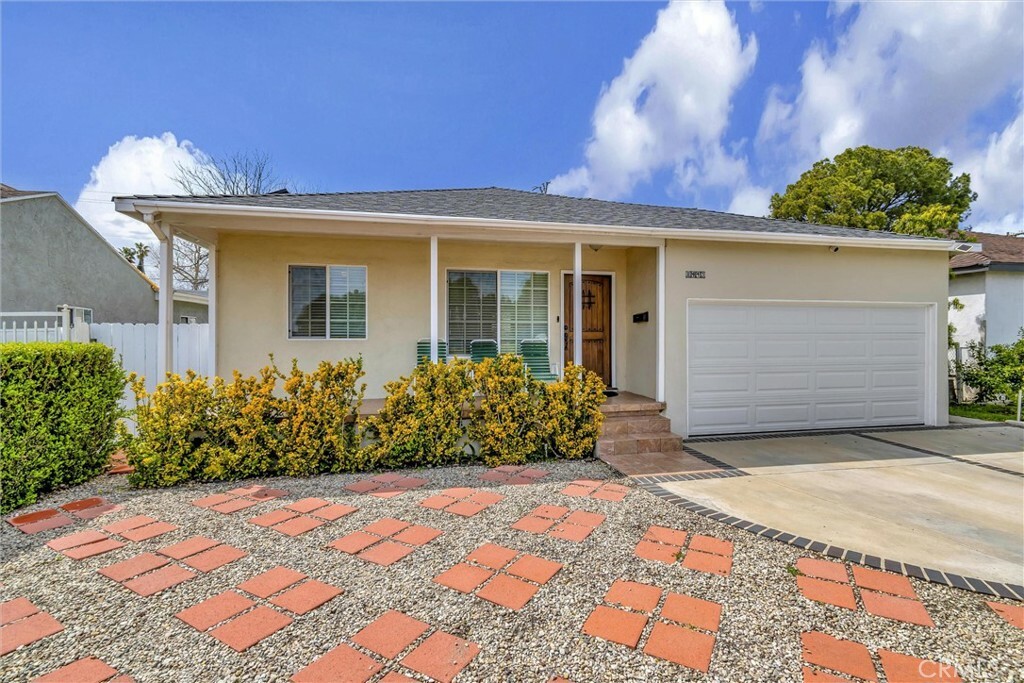 Property Photo:  8443 Tampa Avenue  CA 91324 