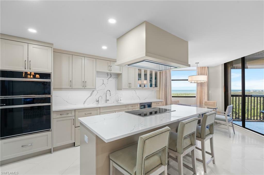 Property Photo: 6075 Pelican Bay Blvd 1206 FL 34108