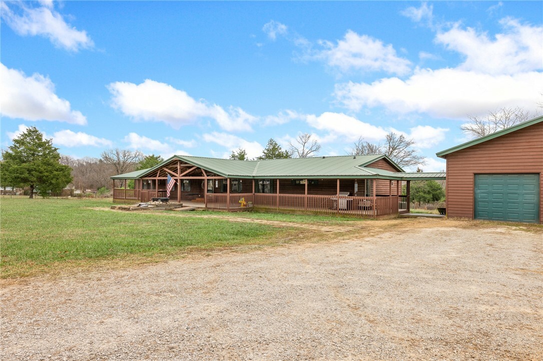 Property Photo:  631 County Road 853  AR 72638 