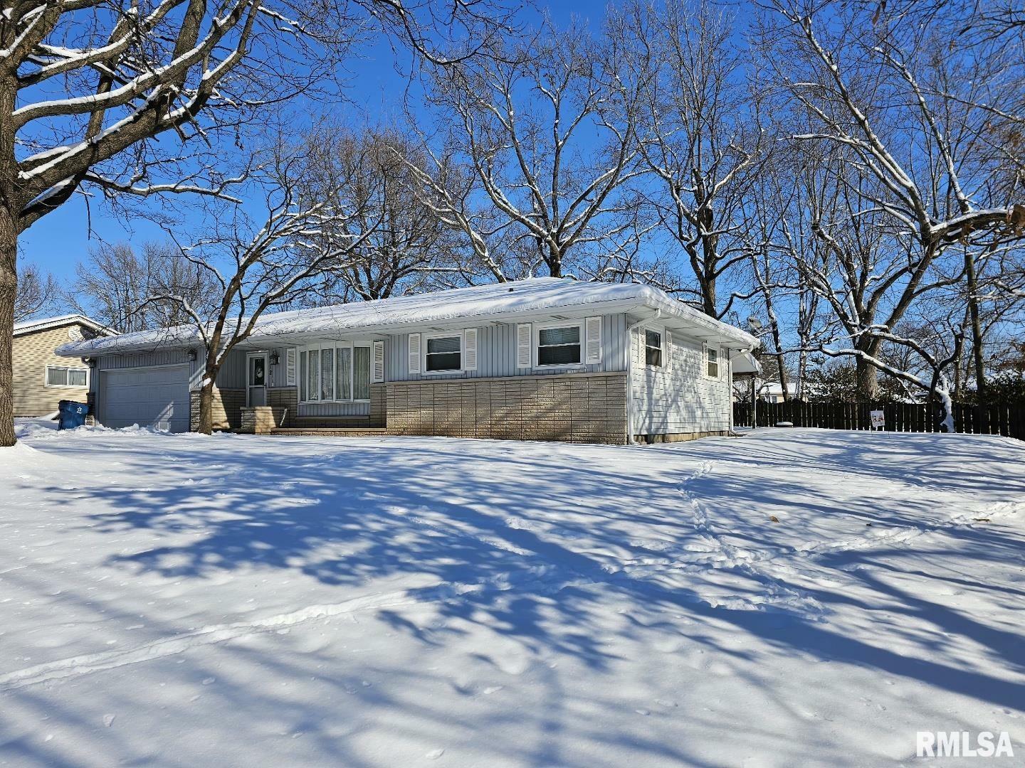 Property Photo:  712 S 34th Street  IL 62864 