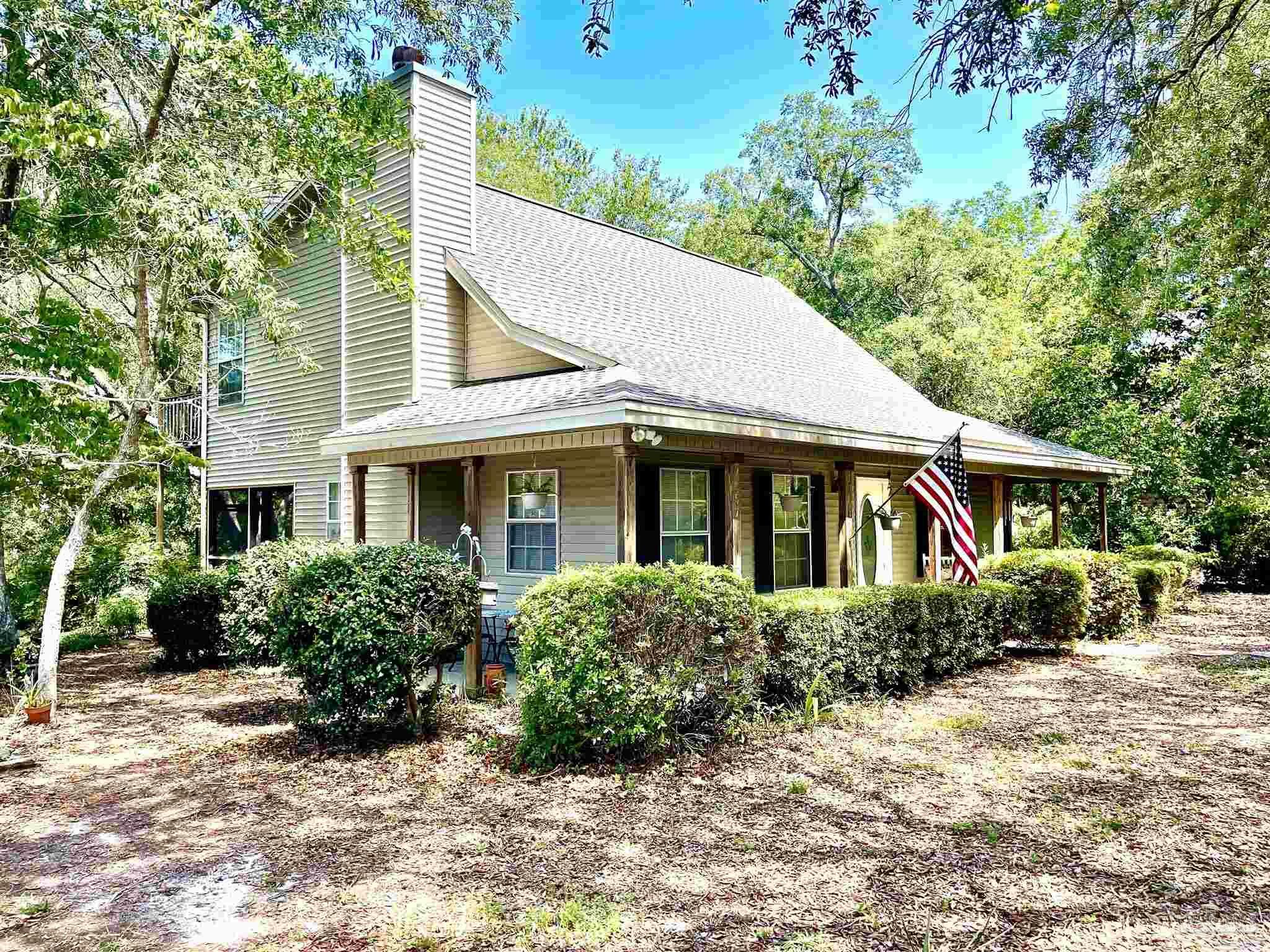 Property Photo:  2857 Avenida De Soto  FL 32566 