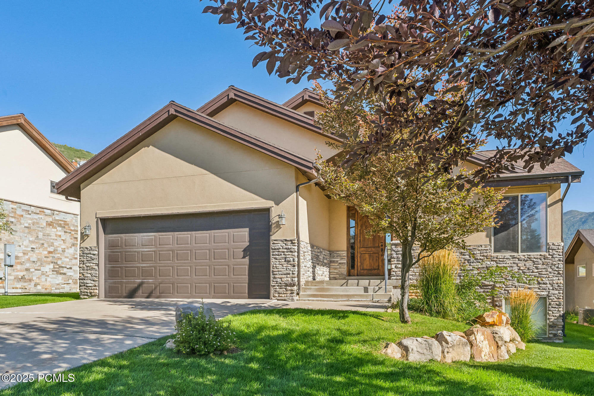 Property Photo: 1164 Sunburst Lane UT 84049