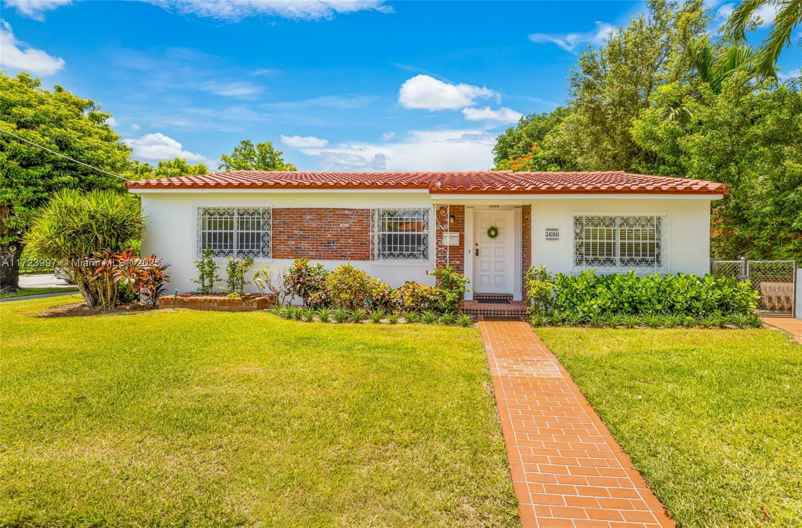 Property Photo:  3600 SW 26th St  FL 33133 