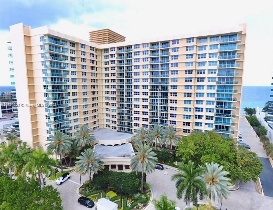 Property Photo:  2501 S Ocean Drive 1131  FL 33019 