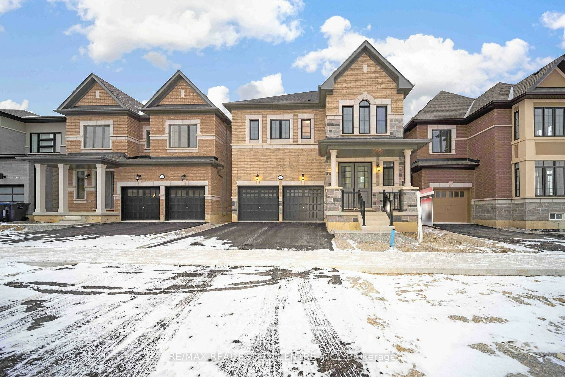 3 Kessler Dr  Brampton ON L6R 4G2 photo