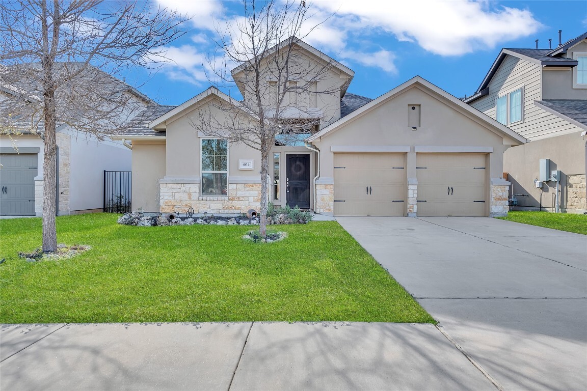 Property Photo: 404 Cortona Lane TX 78628