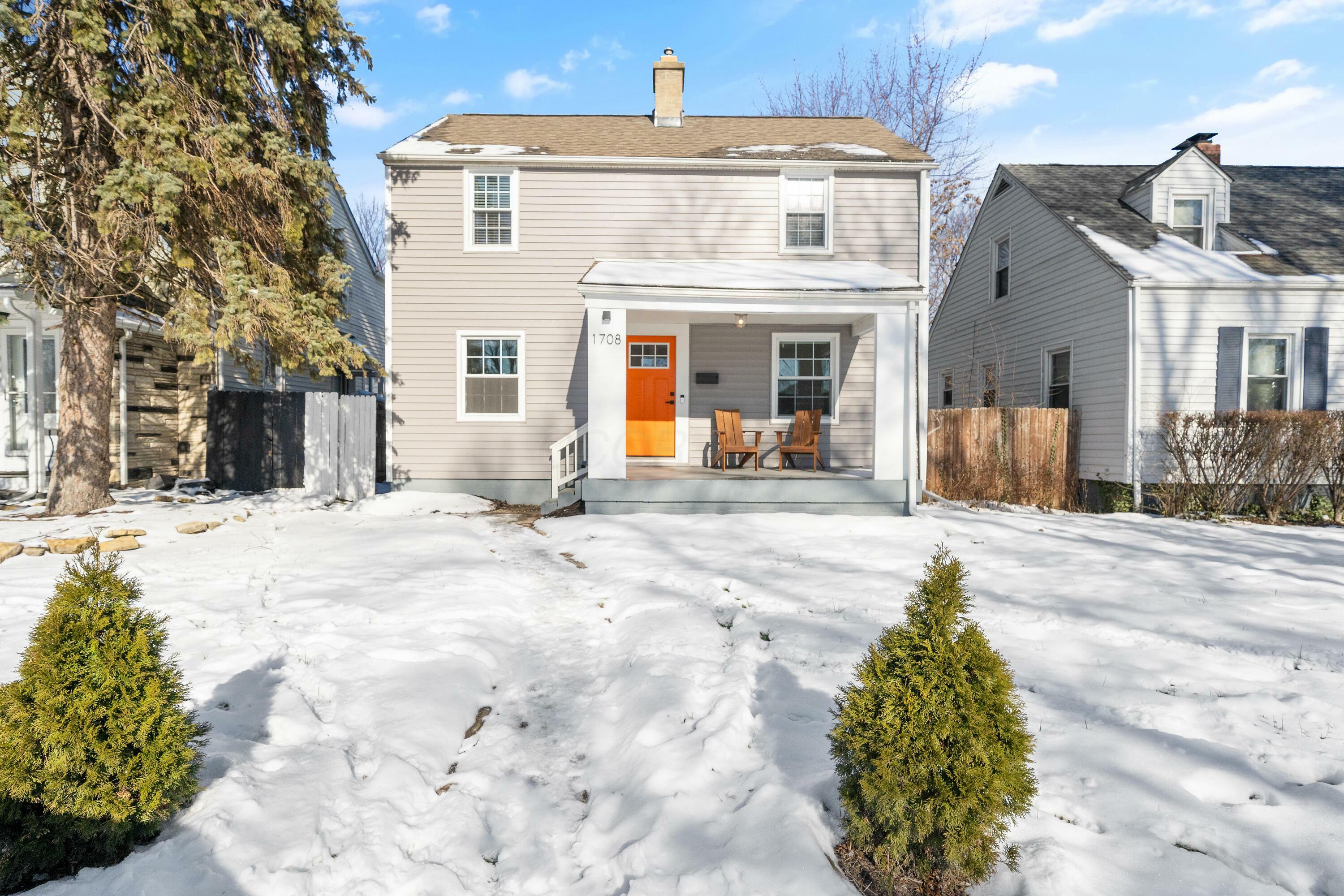 Property Photo:  1708 Bide A Wee Park Avenue  OH 43205 