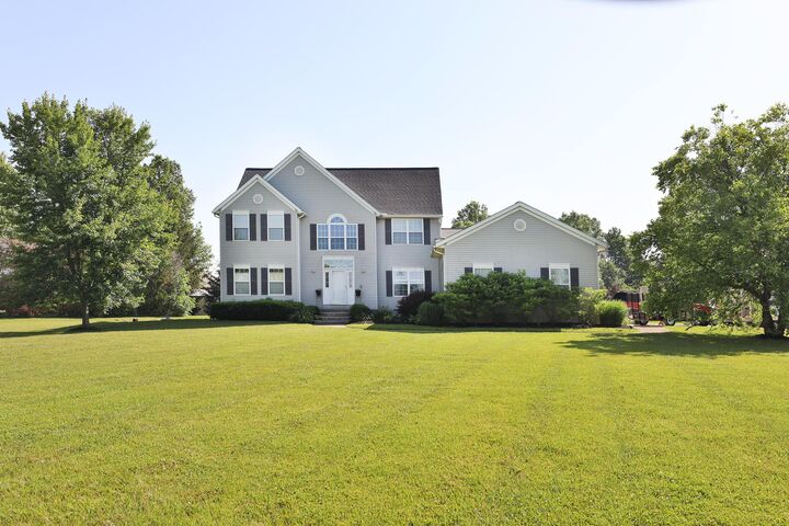 Property Photo:  310 Aberdeen SW Drive  OH 43062 