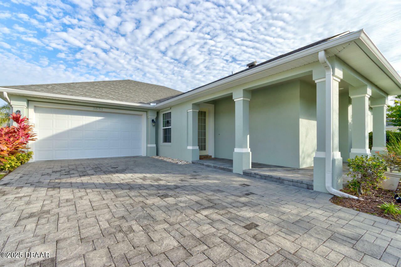 Property Photo:  3651 Pini Avenue  FL 32168 