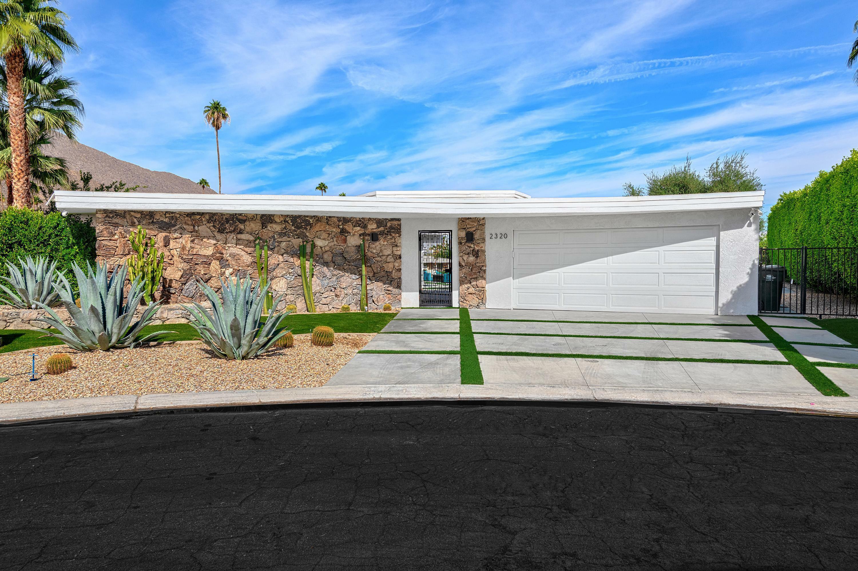 Property Photo: 2320 S Via Lazo CA 92264
