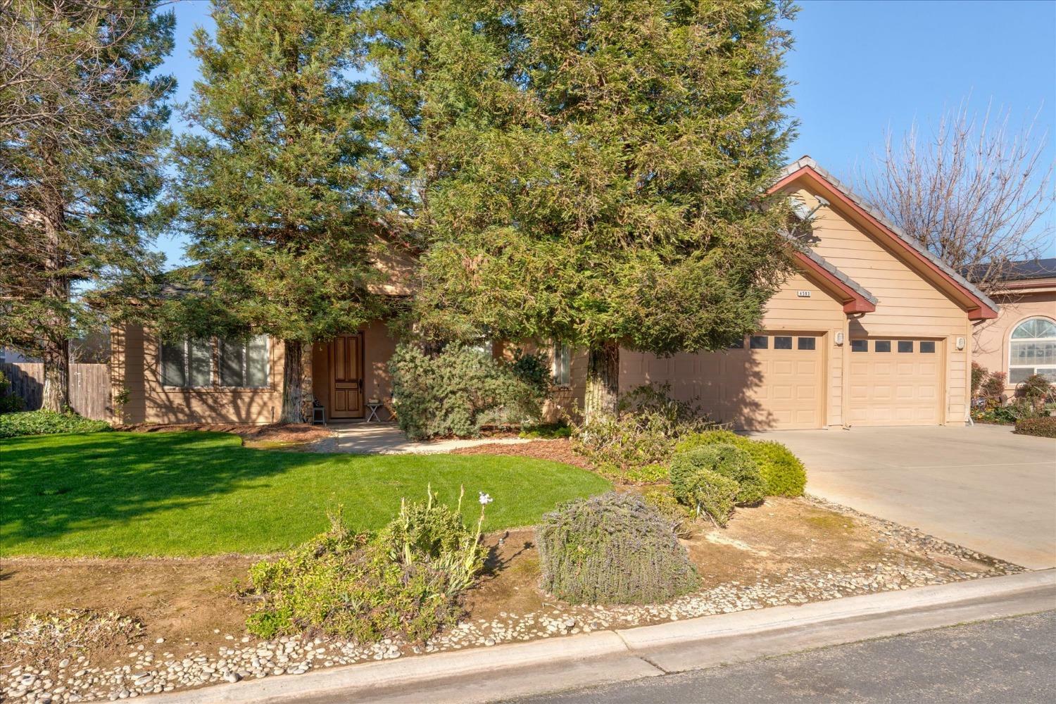 Property Photo:  4583 N Outlook Court  CA 93619 