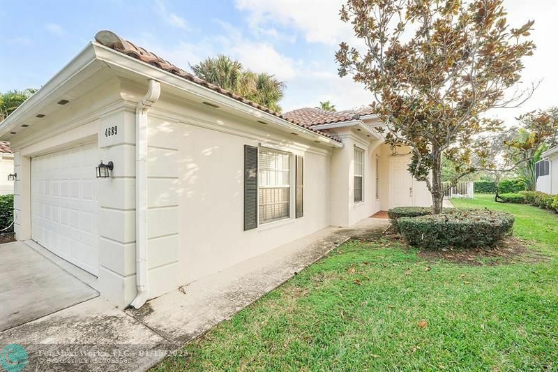 Property Photo:  4689 Hammock Circle  FL 33445 