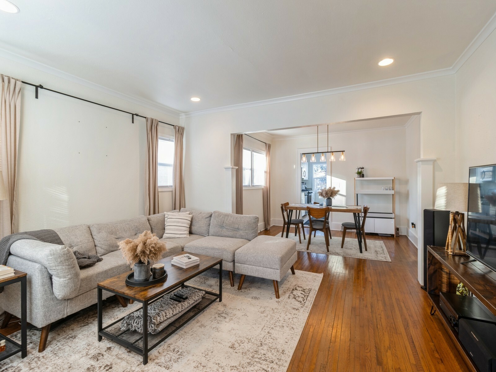 Property Photo:  2907 Sheridan Avenue  IA 50310 