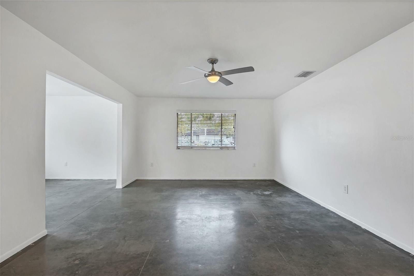 Property Photo:  3904 Lakeside Road 174  FL 34232 