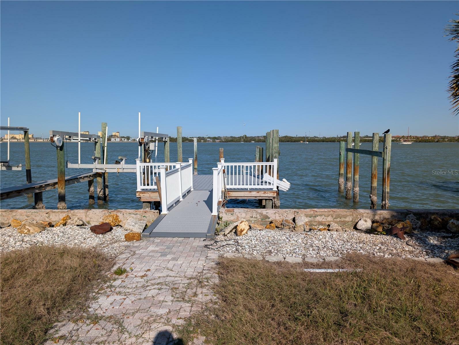 Property Photo:  906 Bay Point Drive  FL 33708 