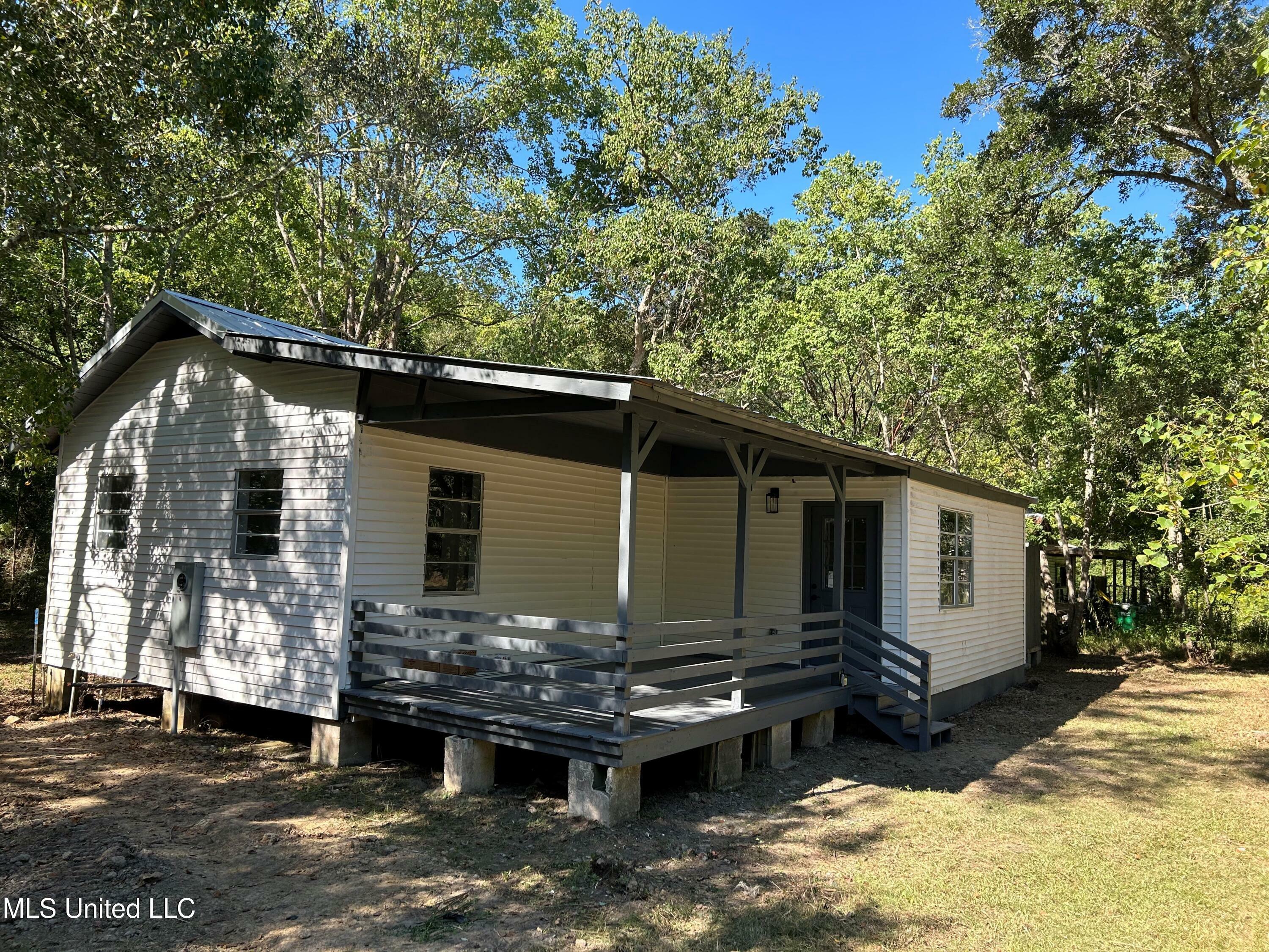 Property Photo: 5808 Kings Road MS 39563