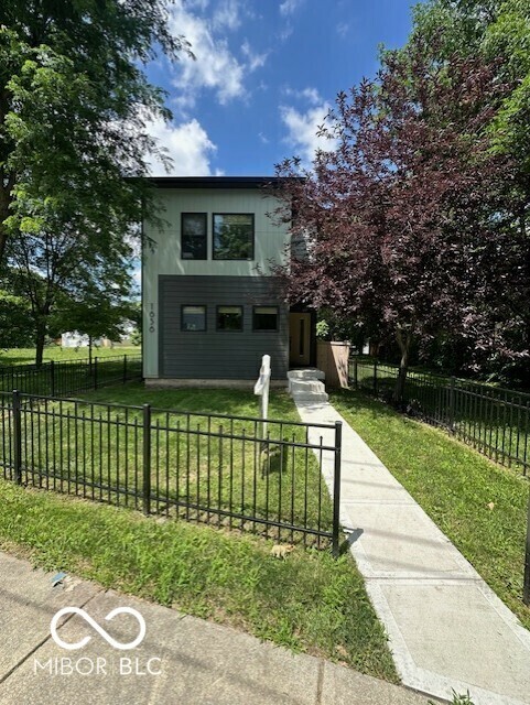Property Photo: 1656 Roosevelt Avenue IN 46218