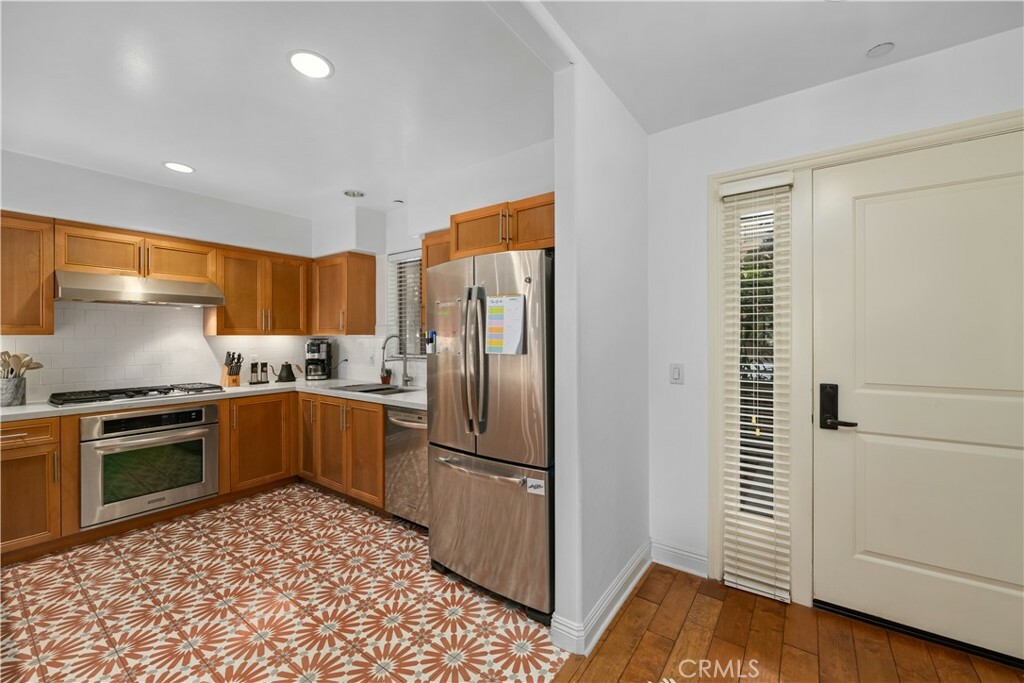 Property Photo:  8238 W Manchester Ave 202  CA 90293 