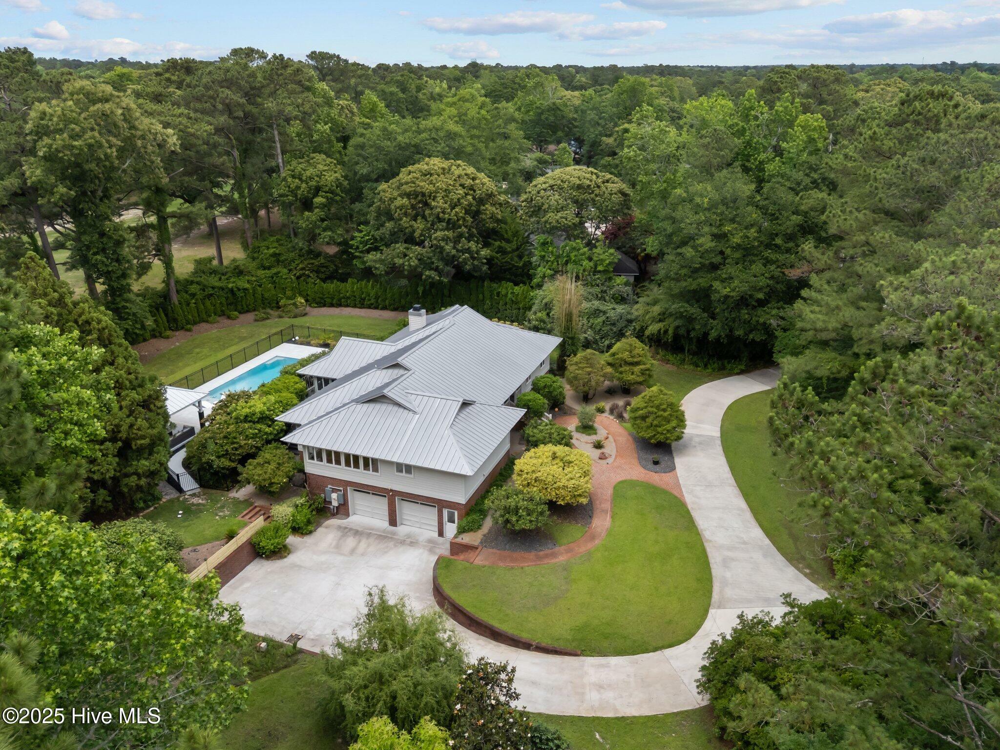 Property Photo: 605 Ravenswood Road NC 28443