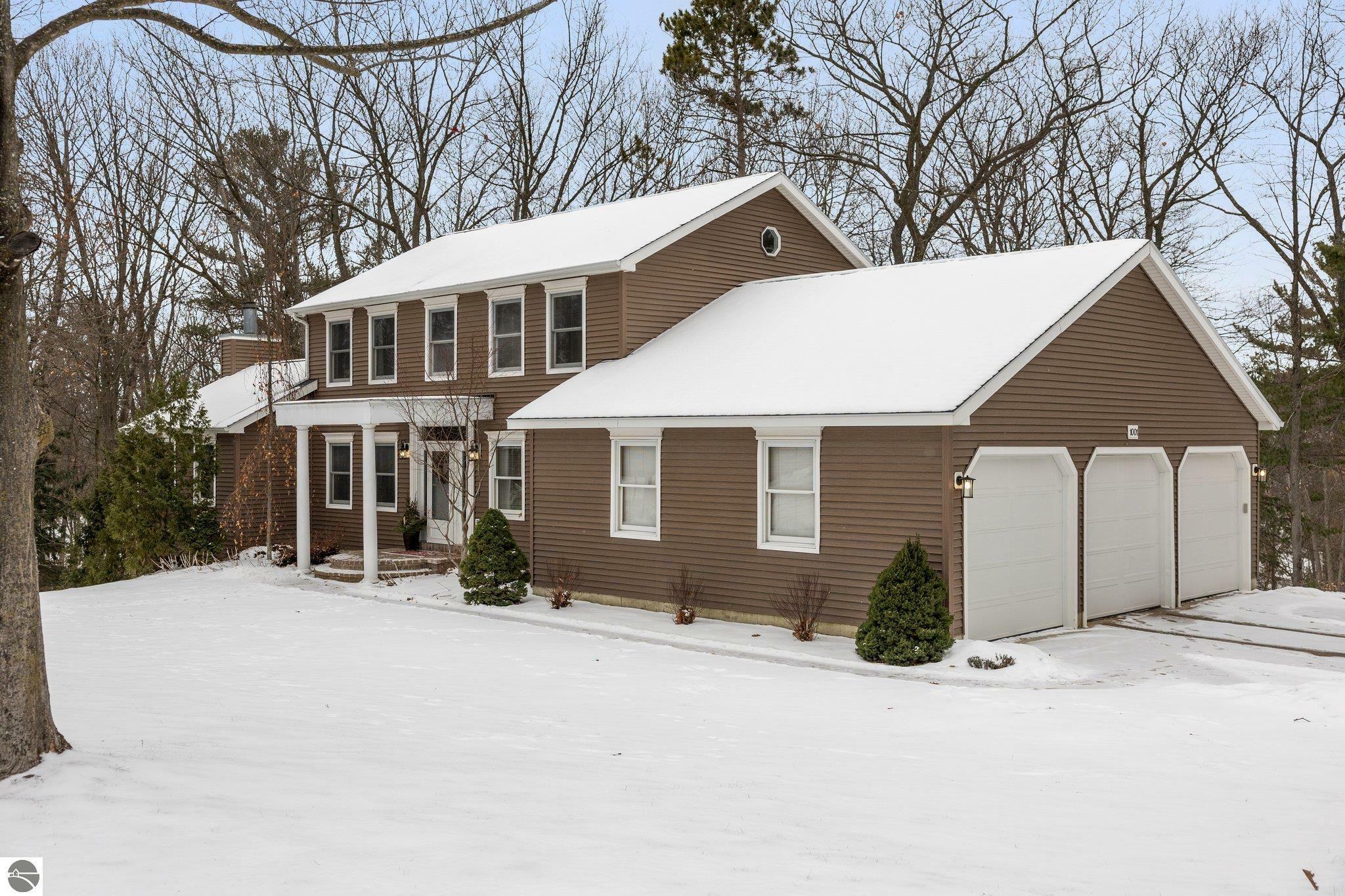 1001 Huron Hills Drive  Traverse City MI 49686 photo