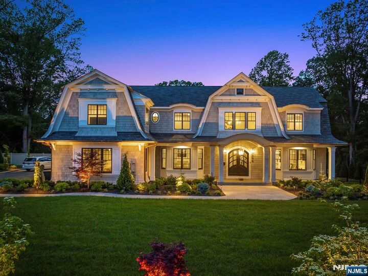 396 Knollwood Road  Ridgewood NJ 07450 photo