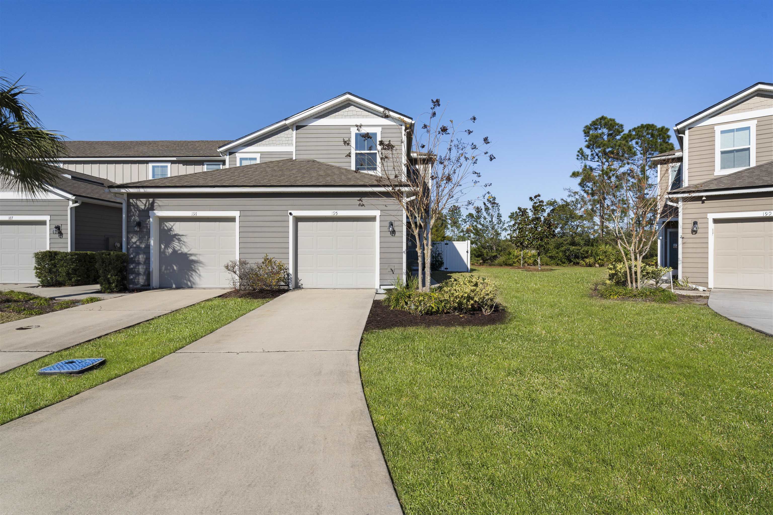 Property Photo:  195 Whitland Way  FL 32086 