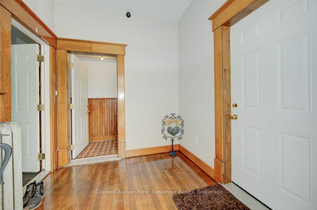 Property Photo:  296 Inkerman St  ON N0G 2N0 