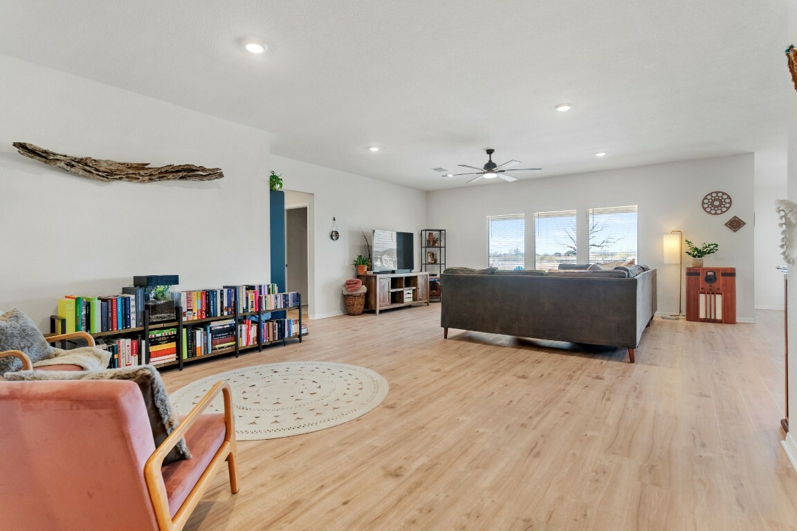 Property Photo: 106 Sandpiper Drive TX 78602