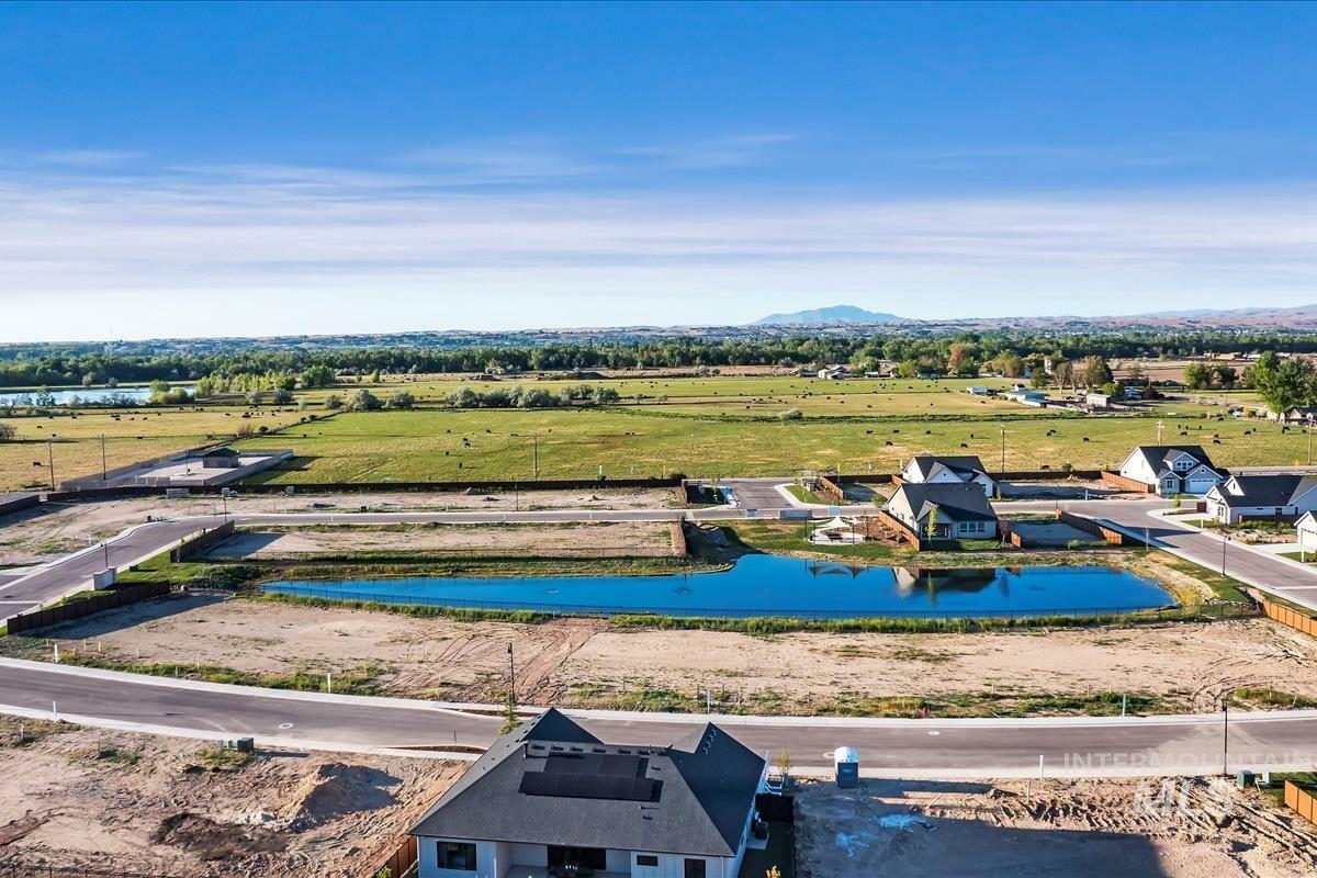 Property Photo: 7094 N Canter Trail Ave. ID 83646