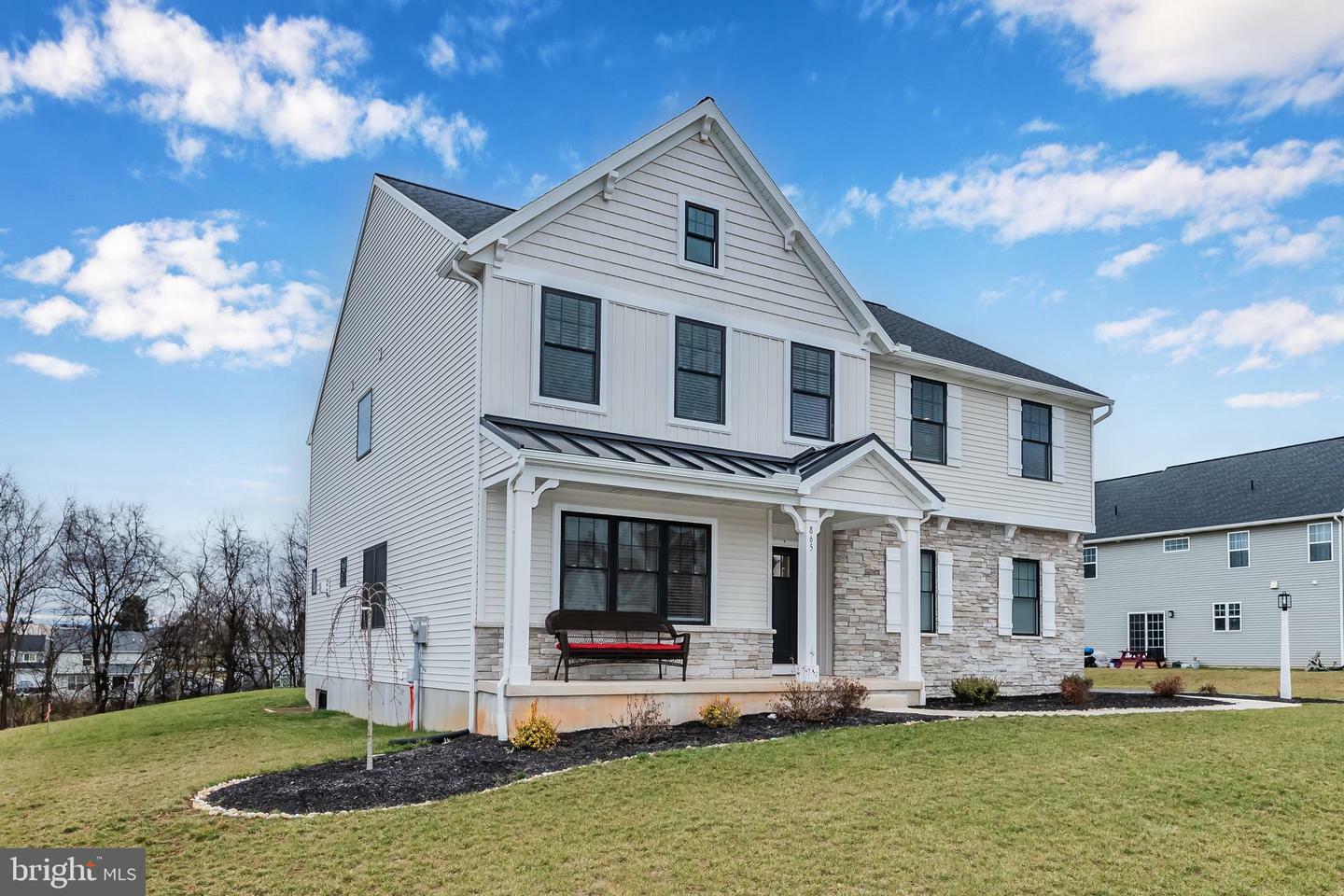 Property Photo:  865 Ashfield Drive  PA 17015 