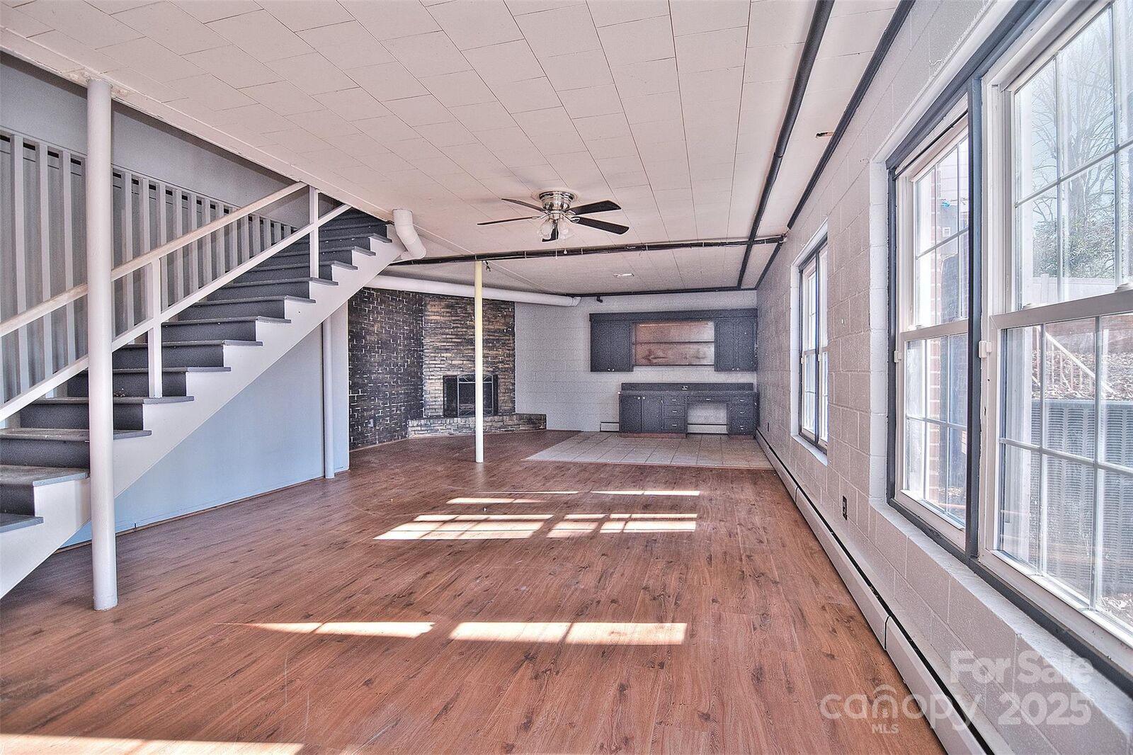 Property Photo:  936 23rd Avenue NE  NC 28601 