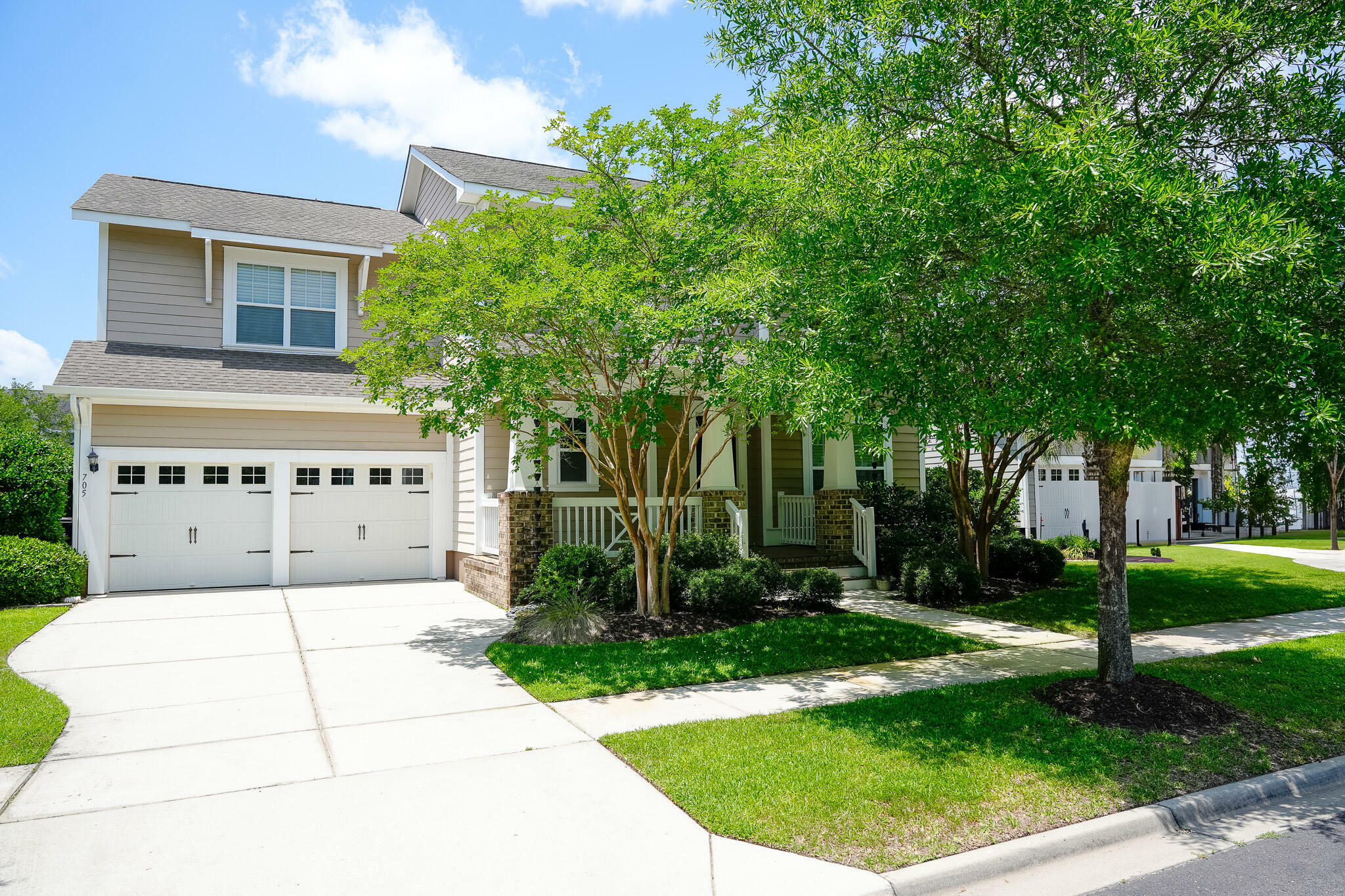 Property Photo: 705 Quintan Street SC 29486