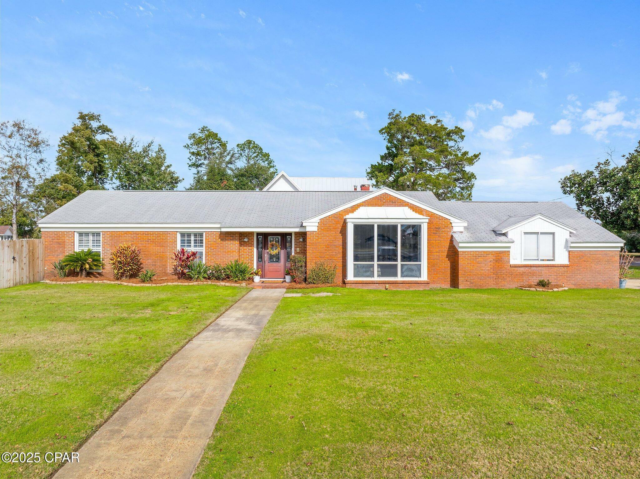 Property Photo:  115 Greenwood Drive  FL 32407 