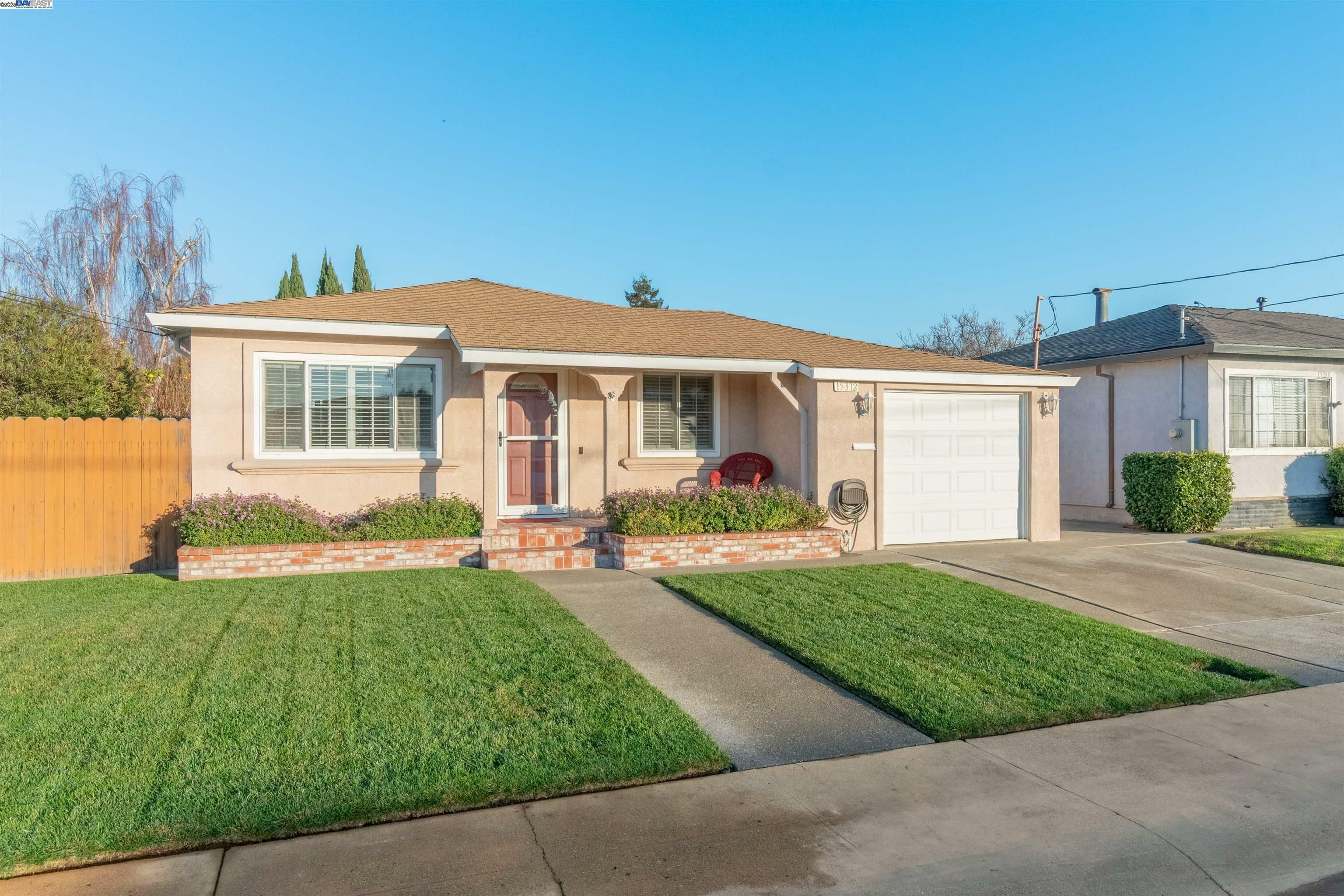 Property Photo:  15372 Beatty St  CA 94579 