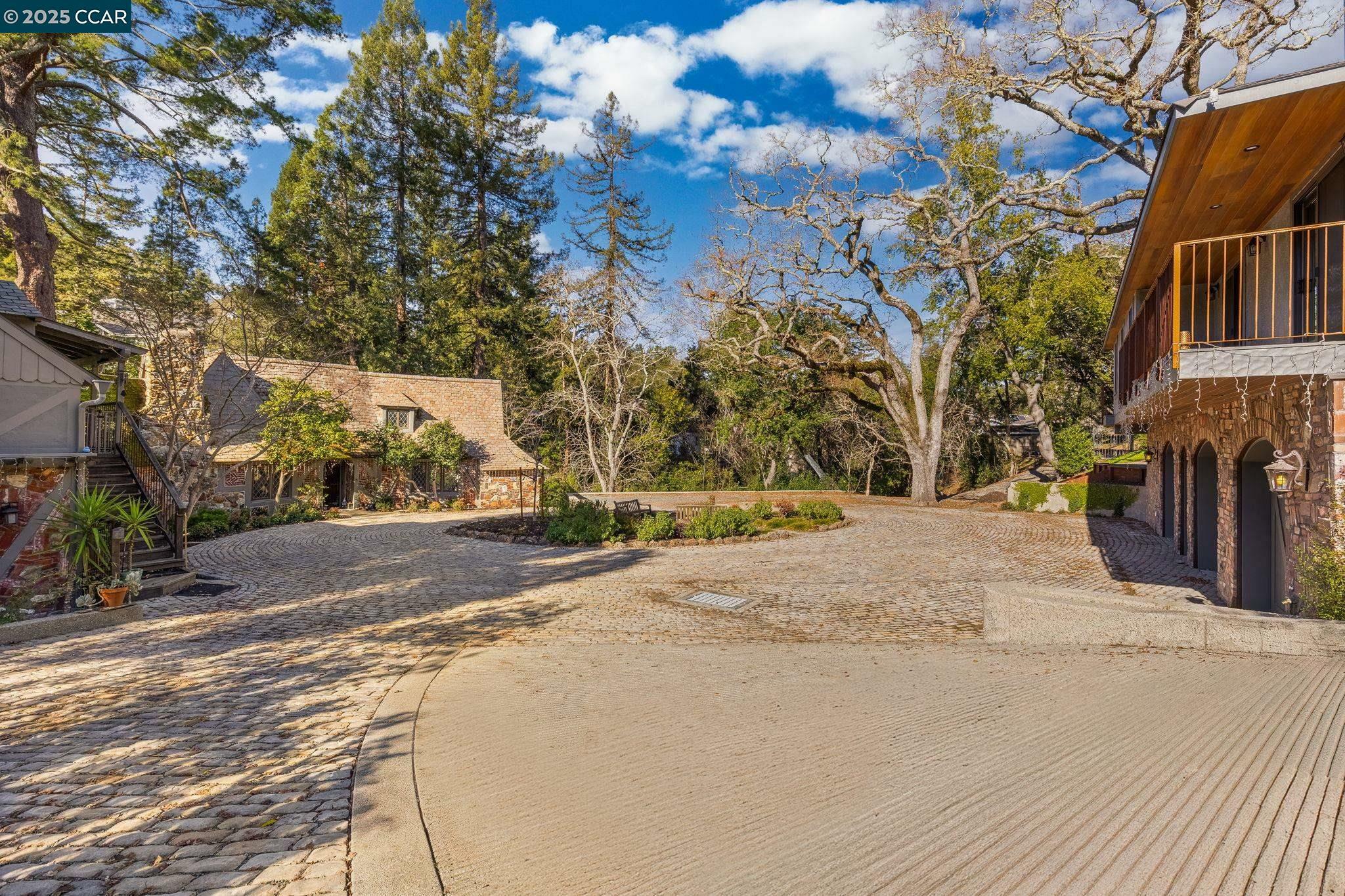 Property Photo:  100 B Moraga Way  CA 94563 