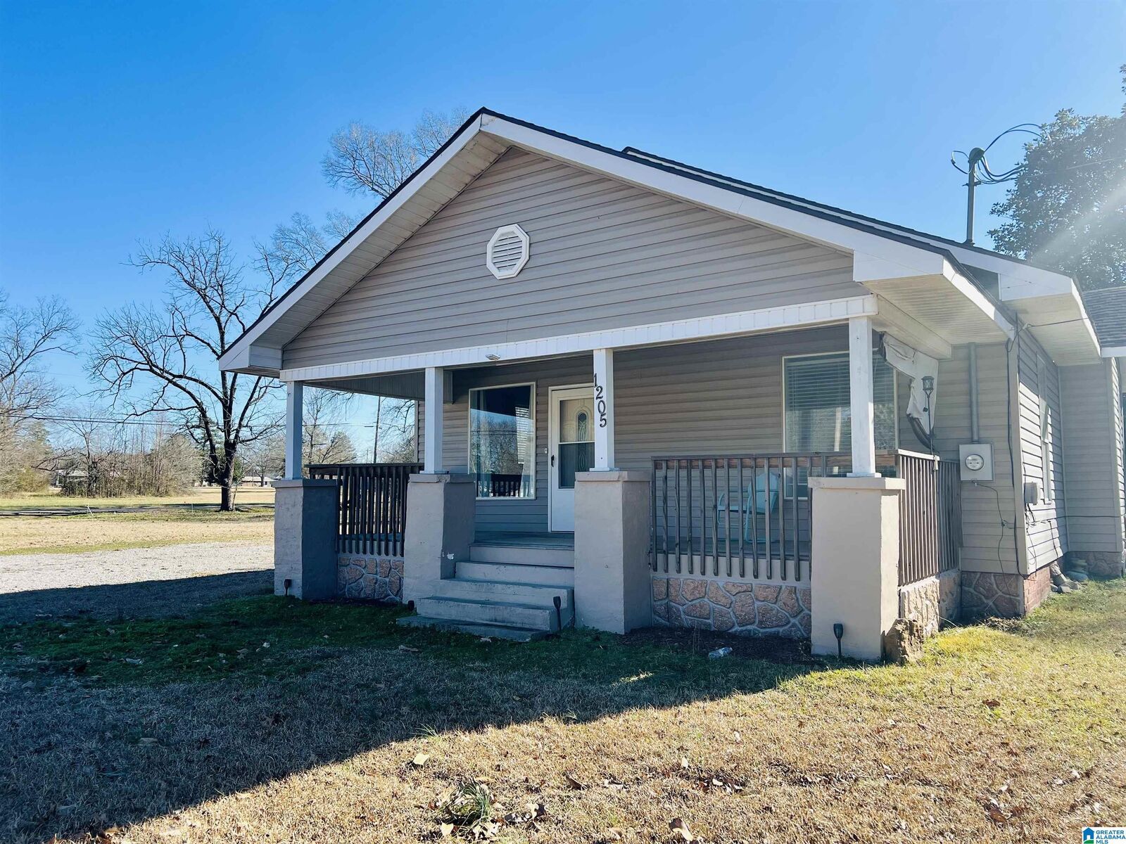 Property Photo: 1205 Commercial Street AL 35077